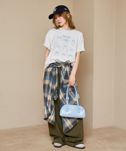 PUBLUX（パブリュクス）の「PUBLUX/パブリュクス リボン 刺繍 Tシャツ　限定展開（Tシャツ/カットソー・レディース・ブラウン/ライトグレー/ネイビー/チャコールグレー・ﾌﾘ-）」の15枚目の写真