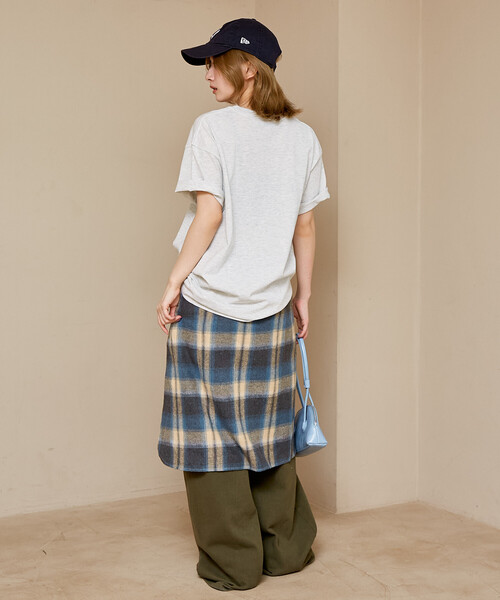 PUBLUX（パブリュクス）の「PUBLUX/パブリュクス リボン 刺繍 Tシャツ　限定展開（Tシャツ/カットソー・レディース・ブラウン/ライトグレー/ネイビー/チャコールグレー・ﾌﾘ-）」の16枚目の写真