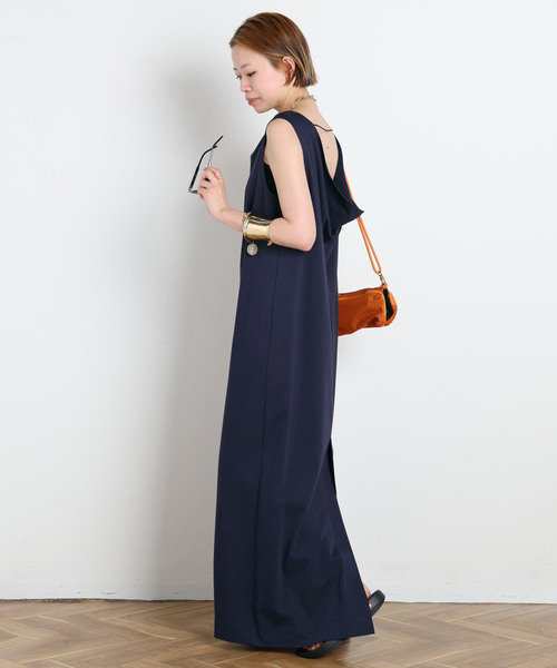 CINOH（チノ）の「【CINOH / チノ】別注バックドレープワンピース（ワンピース・レディース・ネイビー・FREE）」の2枚目の写真