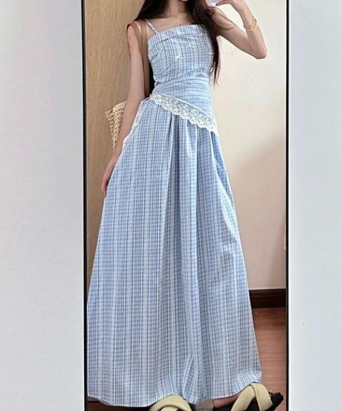 AMAJI（アマジ）の「フレンチ風ブルーギンガムチェックキャミワンピース（ワンピース・レディース・ライトブルー・X-LARGE/LARGE/MEDIUM/SMALL）」の6枚目の写真