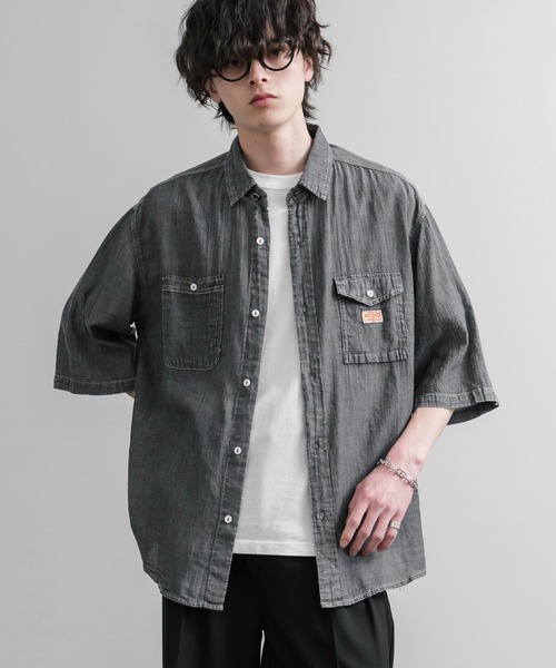 KRIFF MAYER(クリフメイヤー)の「KRIFF MAYER オーバーサイズエアーライト5分袖デニムワークシャツ 2545103(シャツ/ブラウス・メンズ・ダークブルー/チャコール/ライトブルー・L/M/XL)」の2枚目の写真