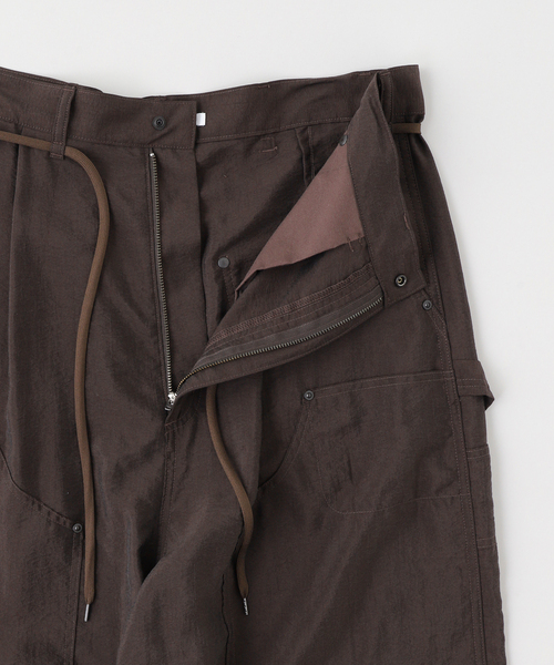 Product Twelve(プロダクトトゥエルブ)の「Product Twelve(プロダクトトゥエルブ) Silk Nylon Short Work Pants(その他パンツ・メンズ・ブラック/ブラウン・3/2)」の4枚目の写真