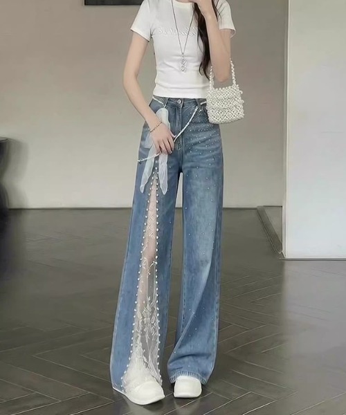 LUCPY(ラクピー)の「ハイウエストパールリボンワイドデニムパンツ(デニムパンツ・レディース・ブルー・MEDIUM/LARGE/X-LARGE/SMALL)」の4枚目の写真