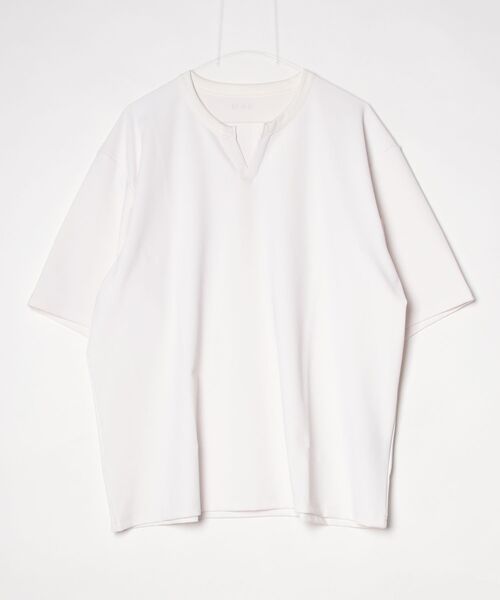 1 piu 1 uguale 3（ウノピゥウノウグァーレトレ）の「S/S KEY NECK（Tシャツ/カットソー・メンズ・ホワイト/ブラック・LARGE）」の14枚目の写真