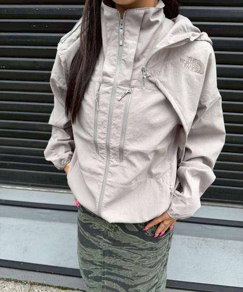 THE NORTH FACE(ザノースフェイス)の「【THE NORTH FACE / ザ ノースフェイス】 SWASH JACKET(その他アウター・レディース・パープル/ベージュ・SMALL/MEDIUM)」の3枚目の写真
