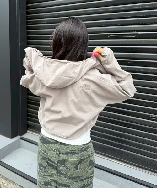 THE NORTH FACE(ザノースフェイス)の「【THE NORTH FACE / ザ ノースフェイス】 SWASH JACKET(その他アウター・レディース・パープル/ベージュ・SMALL/MEDIUM)」の11枚目の写真