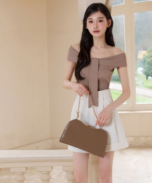 polaura(ポローラ)の「コントゥアリボンニットトップ(シャツ/ブラウス・レディース・レッド/グレイッシュベージュ/ライトピンク/ベージュ/ライトブルー・FREE)」の16枚目の写真