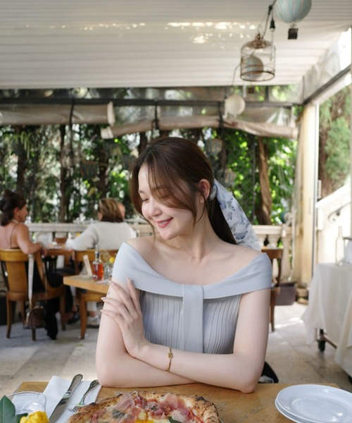 polaura(ポローラ)の「コントゥアリボンニットトップ(シャツ/ブラウス・レディース・レッド/グレイッシュベージュ/ライトピンク/ベージュ/ライトブルー・FREE)」の22枚目の写真