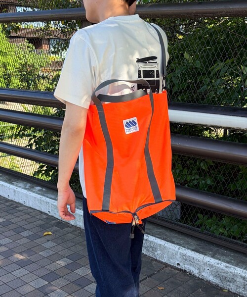 NOLLEY'S LIGHT(ノーリーズライト)の「【MADDEN】FUNNY TOTEBAG(トートバッグ・メンズ・ブラック/オレンジ・FREE)」の3枚目の写真