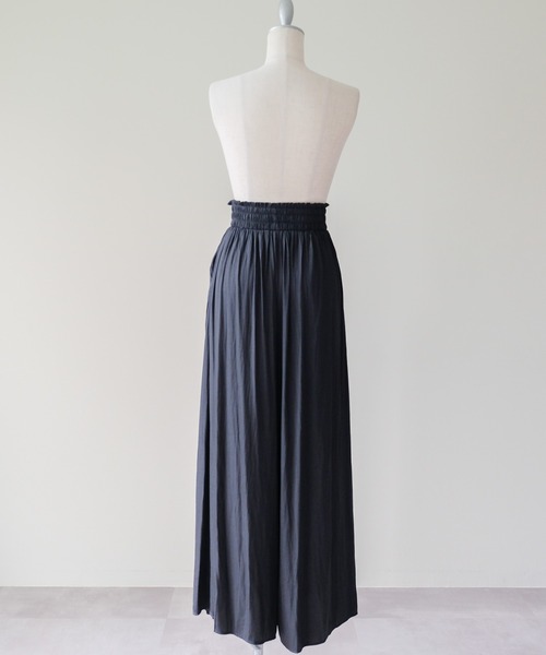 DOLLUPOOPS（ドールアップウップス）の「Shirred Waist Easy Wide-Leg Pants(ウエストシャーリングイージーワイドパンツ)（その他パンツ・レディース・ブラウン/カーキ/ブラック/チャコールグレー・FREE）」の14枚目の写真