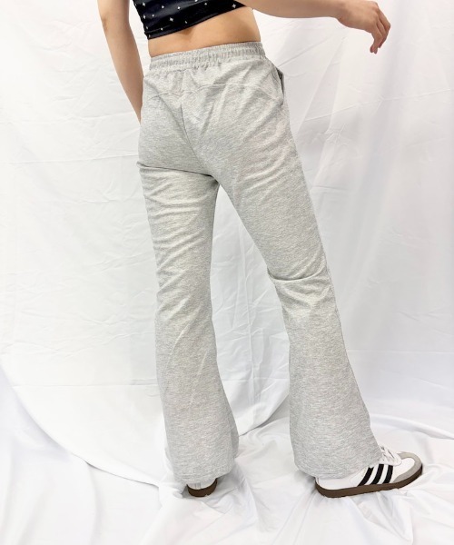 Alite cloth(アリーテクロス)の「スリムフレアパンツ(スウェットパンツ・レディース・グレー/ブラウン/ブラック/ライトグレー/ダークグレー・FREE)」の3枚目の写真