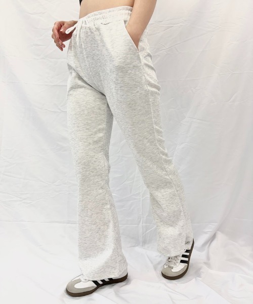 Alite cloth(アリーテクロス)の「スリムフレアパンツ(スウェットパンツ・レディース・グレー/ブラウン/ブラック/ライトグレー/ダークグレー・FREE)」の1枚目の写真