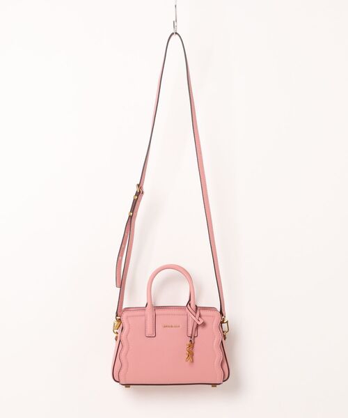 MICHAEL KORS(マイケルコース)の「LAILA ぺブルレザー コンバーチブル クロスボディバッグ エクストラスモール(ショルダーバッグ・レディース・ピンク系・FREE)」の4枚目の写真