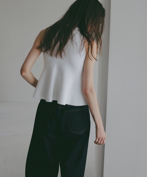 MANOF(マノフ)の「PUFF NECK PEPLUM KNIT TOPS(ニット/セーター・レディース・グレー/ホワイト/ブルー・F)」の18枚目の写真