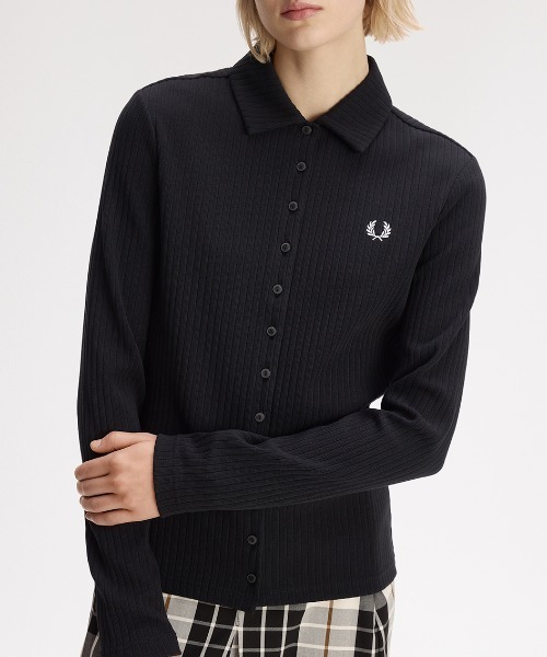 FRED PERRY(フレッドペリー)の「Wide Rib Button-Through Polo Shirt/ワイドリブボタンスルーポロシャツ(ポロシャツ・レディース・ベージュ/ブラック・10/8)」の3枚目の写真