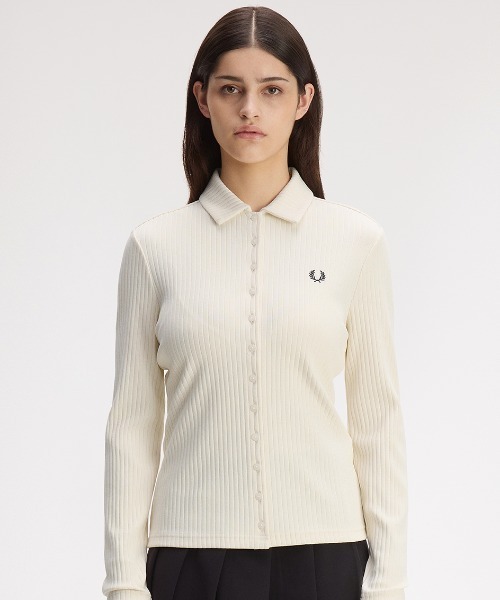 FRED PERRY(フレッドペリー)の「Wide Rib Button-Through Polo Shirt/ワイドリブボタンスルーポロシャツ(ポロシャツ・レディース・ベージュ/ブラック・10/8)」の11枚目の写真