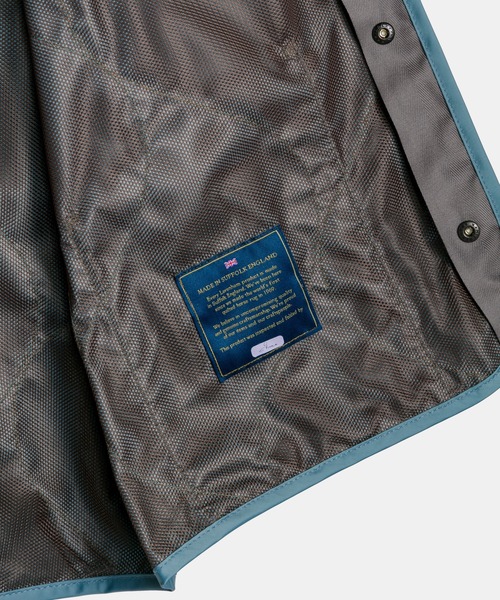 LAVENHAM(ラベンハム)の「Unwadded Thornham Mens / アンワディッド ソーンハム メンズ(ベスト・メンズ・ブルー系その他・L/M)」の6枚目の写真
