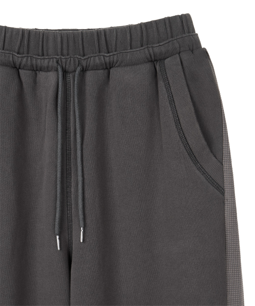 DANDEL(ダンデル)の「DD waffle track sweat pants (CHARCOAL)(スウェットパンツ・レディース・その他・1/2)」の6枚目の写真