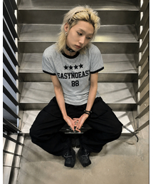 EASY NO EASY（イージーノーイージー）の「スターナンバリングパッチリンガーTシャツ - グレー（Tシャツ/カットソー）」
