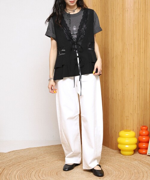 Firsthand（ファーストハンド）の「Firsthand/ファーストハンド 切り替えレース ヴィンテージサテンリボンベスト【限定展開】（ベスト・レディース・レモンイエロー/サックスブルー/ブラック・FREE）」の13枚目の写真