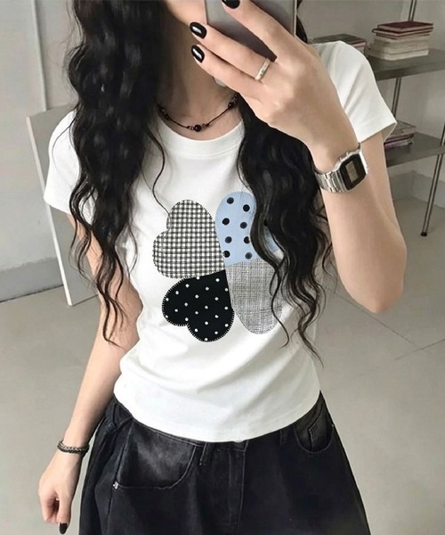 HALEY PESCA(ヘーリーペスカ)の「HALEY PESCA/クローバーパッチワークTシャツ(Tシャツ/カットソー・レディース・ホワイト・SMALL/MEDIUM)」の5枚目の写真