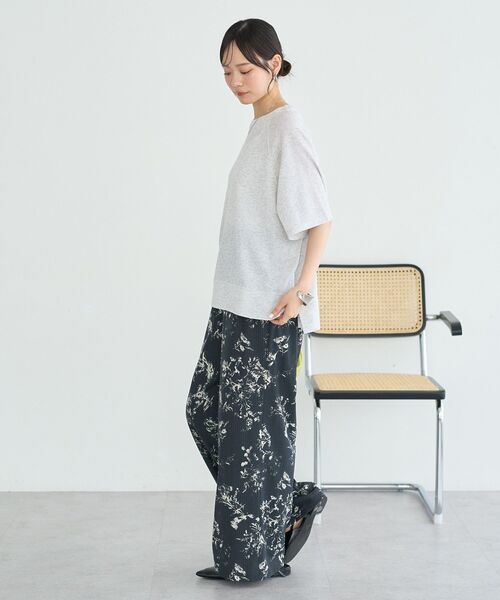 earth music&ecology(アースミュージックアンドエコロジー)の「シアーダンボールプルオーバー(Tシャツ/カットソー・レディース・ブラック/ホワイト系その他/杢グレー・FREE)」の13枚目の写真