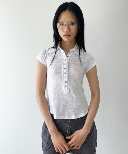 PAHISUM(パヒサム)の「ボタンカラー スリムTシャツ_ホワイト(Tシャツ/カットソー・レディース・その他・1/2)」の7枚目の写真
