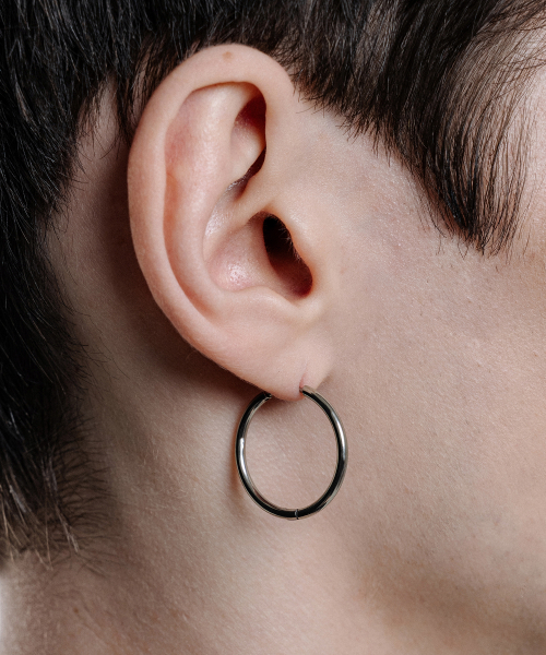 SCALETTOBLACK(スカーレットブラック)の「RAM003 Night Loop Earrings(ピアス(両耳用)・レディース・その他・SMALL/MEDIUM)」の1枚目の写真