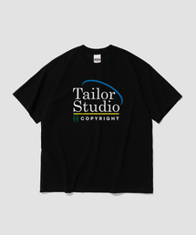 テイラー マガジン レタリング 半袖Tシャツ (ブラック)
