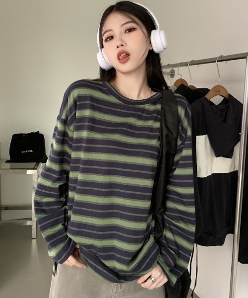 Ritzy（リッツィー）の「ボーダーオーバーサイズロン Tシャツ（Tシャツ/カットソー・レディース・グリーン系その他/レッド系/ブラック×ベージュ・L/M）」の3枚目の写真
