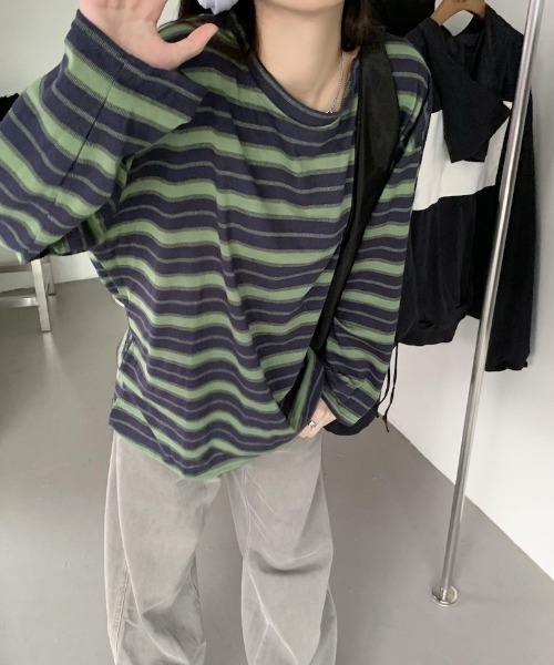 Ritzy（リッツィー）の「ボーダーオーバーサイズロン Tシャツ（Tシャツ/カットソー・レディース・グリーン系その他/レッド系/ブラック×ベージュ・L/M）」の6枚目の写真