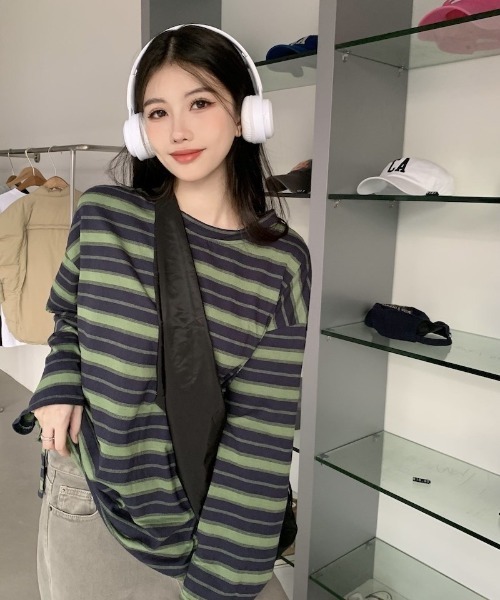 Ritzy（リッツィー）の「ボーダーオーバーサイズロン Tシャツ（Tシャツ/カットソー・レディース・グリーン系その他/レッド系/ブラック×ベージュ・L/M）」の11枚目の写真