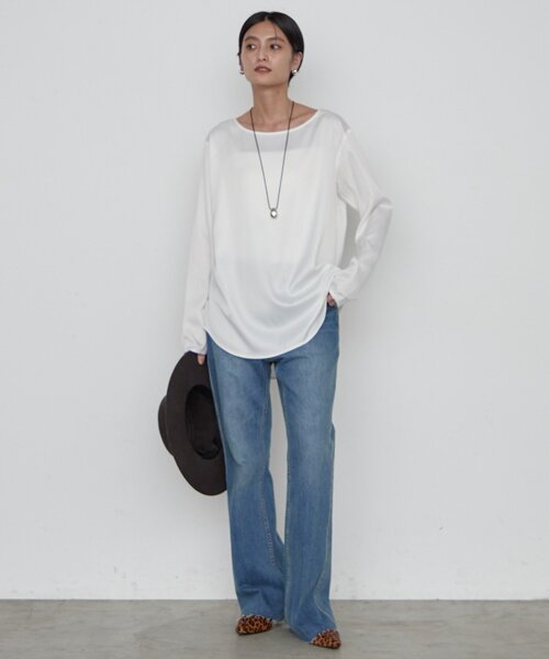 LOUNGEDRESS(ラウンジドレス)の「《WEB限定/レイヤードアイテム》サテンロンTブラウス(シャツ/ブラウス・レディース・オフホワイト/ブラック・FREE)」の19枚目の写真