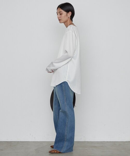 LOUNGEDRESS(ラウンジドレス)の「《WEB限定/レイヤードアイテム》サテンロンTブラウス(シャツ/ブラウス・レディース・オフホワイト/ブラック・FREE)」の20枚目の写真