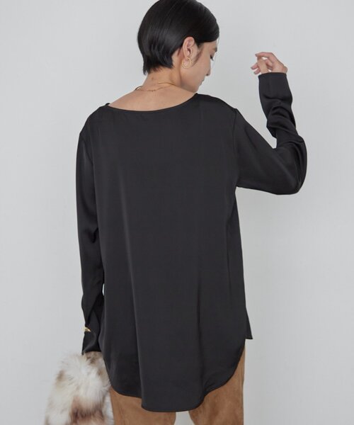LOUNGEDRESS(ラウンジドレス)の「《WEB限定/レイヤードアイテム》サテンロンTブラウス(シャツ/ブラウス・レディース・オフホワイト/ブラック・FREE)」の16枚目の写真