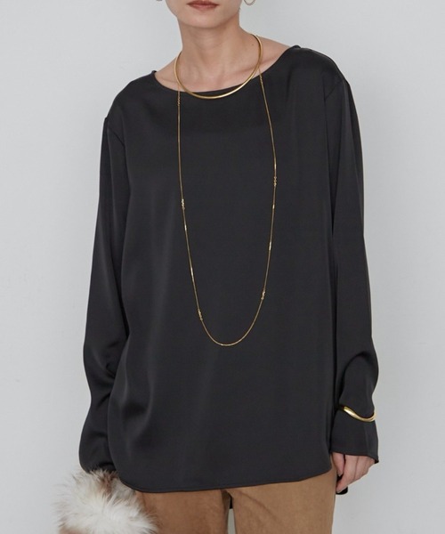 LOUNGEDRESS(ラウンジドレス)の「《WEB限定/レイヤードアイテム》サテンロンTブラウス(シャツ/ブラウス・レディース・オフホワイト/ブラック・FREE)」の2枚目の写真