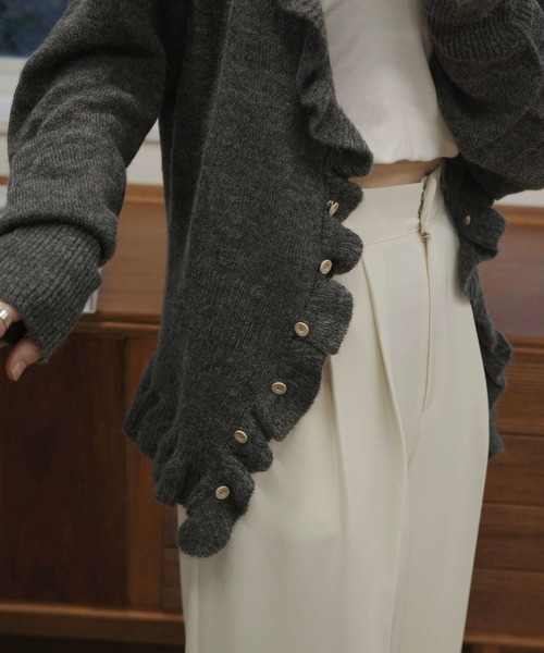 WILLFULLY(ウィルフリー)の「ruffle sheer rib waist knit cardigan(カーディガン/ボレロ・レディース・チャコール/ライラック/ブラウン・FREE)」の6枚目の写真
