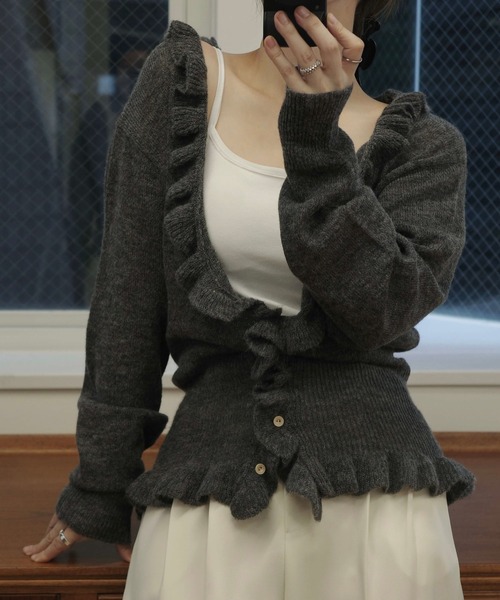 WILLFULLY(ウィルフリー)の「ruffle sheer rib waist knit cardigan(カーディガン/ボレロ・レディース・チャコール/ライラック/ブラウン・FREE)」の8枚目の写真