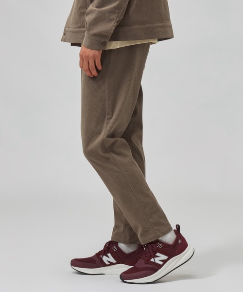 NEW BALANCE(ニューバランス)の「【別注】ニューバランス New Balance コーデュロイテーパードパンツ 限定コラボ(その他パンツ・メンズ・ベージュ/ブラック・S/L)」の3枚目の写真