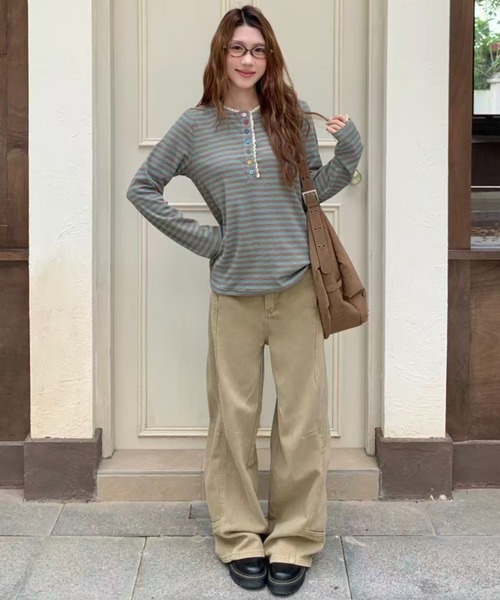AsRiRe(アスリレイ)の「26aw カラフルボタンレースヘンリーネックボーダーロングTシャツ(Tシャツ/カットソー・レディース・パープル/グリーン/パープル系その他・M)」の2枚目の写真