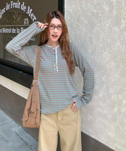 AsRiRe(アスリレイ)の「26aw カラフルボタンレースヘンリーネックボーダーロングTシャツ(Tシャツ/カットソー・レディース・パープル/グリーン/パープル系その他・M)」の9枚目の写真