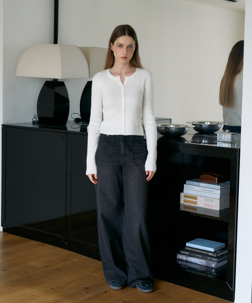 DEHEVE（デヘヴェ）の「Slim Rib Cardigan [Ivory]（カーディガン/ボレロ・レディース・アイボリー・OS）」の4枚目の写真