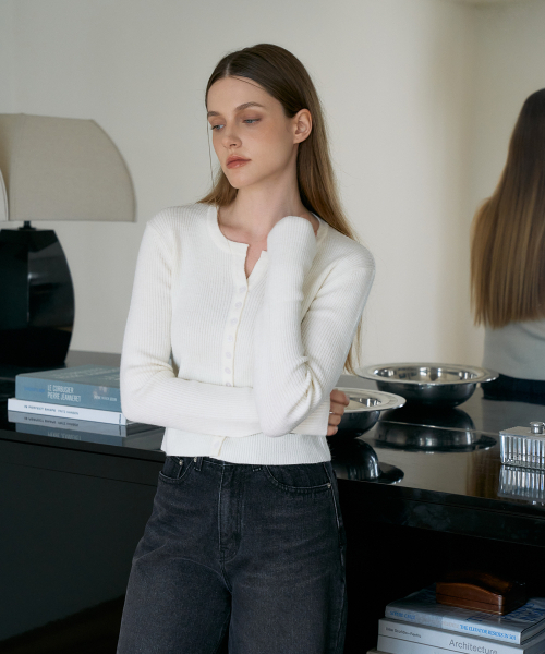 DEHEVE（デヘヴェ）の「Slim Rib Cardigan [Ivory]（カーディガン/ボレロ・レディース・アイボリー・OS）」の7枚目の写真