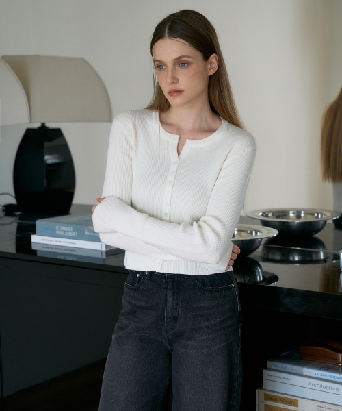 DEHEVE（デヘヴェ）の「Slim Rib Cardigan [Ivory]（カーディガン/ボレロ・レディース・アイボリー・OS）」の8枚目の写真