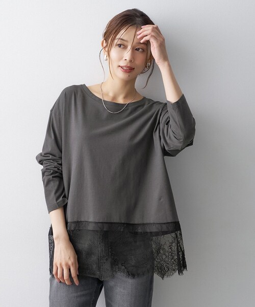 UNTITLED(アンタイトル)の「レースドッキングプルオーバー(Tシャツ/カットソー・レディース・オフホワイト/ブラック/チャコールグレー・44/04/00/48/02/50)」の3枚目の写真