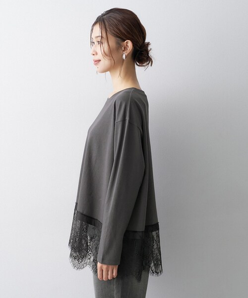 UNTITLED(アンタイトル)の「レースドッキングプルオーバー(Tシャツ/カットソー・レディース・オフホワイト/ブラック/チャコールグレー・44/04/00/48/02/50)」の18枚目の写真