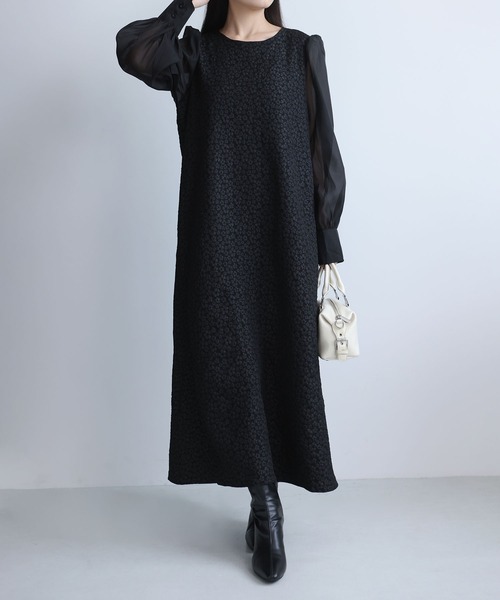 MAISON DE THERESE(メゾン ド テレーズ)の「シフォン袖切り替えロングワンピース 立体ジャガード素材 大人カジュアル(ワンピース・レディース・ライトベージュ/BLACK・FREE)」の12枚目の写真