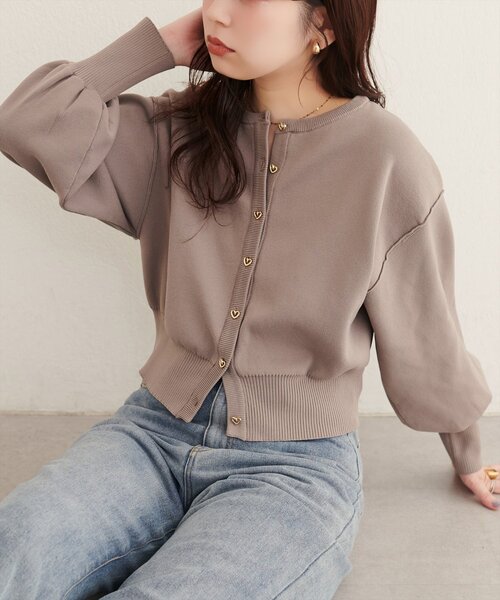 natural couture（ナチュラルクチュール）の「お家で洗えるちびハート釦カーディガン（カーディガン/ボレロ・レディース・ブラック/チャコールグレー/オフホワイト/サックスブルー/ピンク/モカ/ボルドー・FREE）」の18枚目の写真