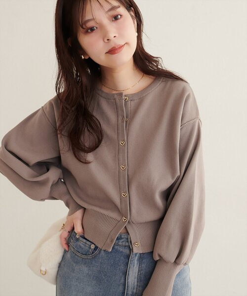 natural couture（ナチュラルクチュール）の「お家で洗えるちびハート釦カーディガン（カーディガン/ボレロ・レディース・ブラック/チャコールグレー/オフホワイト/サックスブルー/ピンク/モカ/ボルドー・FREE）」の17枚目の写真