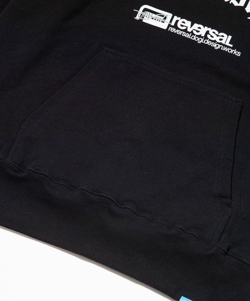 reversal.dogi.design.works(リバーサル・ドーギ・デザイン・ワークス)の「<reversal/リバーサル>FF HOODIE(パーカー・メンズ・ブラック/レッド・M/L/XL)」の6枚目の写真